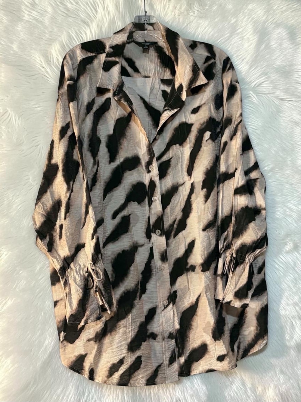Simply Vera Vera Wang Black and Cream Tie Sleeve Button Up Blouse size 2X